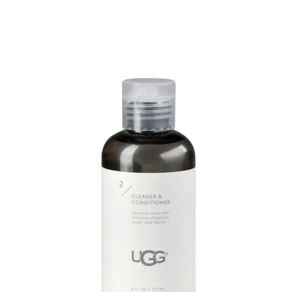 🔥BRAND NEW‼️ UGG 2 PIECE CLEANER KIT/SET Brand New In Bottle - Picture 6 of 6